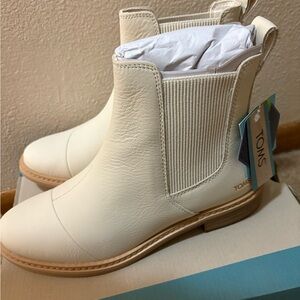 TOMS Women's Cream Ankle Booties